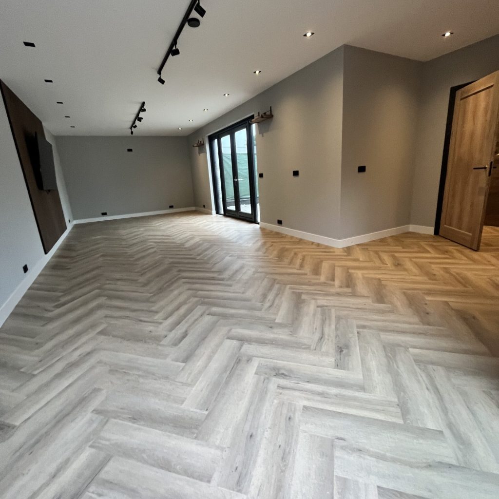 EC8DB733-3664-4F59-AC63-F7B08EB214B1-scaled